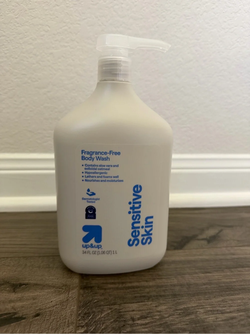 Up & Up Sensitive Skin Fragrance-Free Body Wash